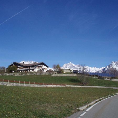 Agriturismo Plan D'Avie Aosta Buitenkant foto