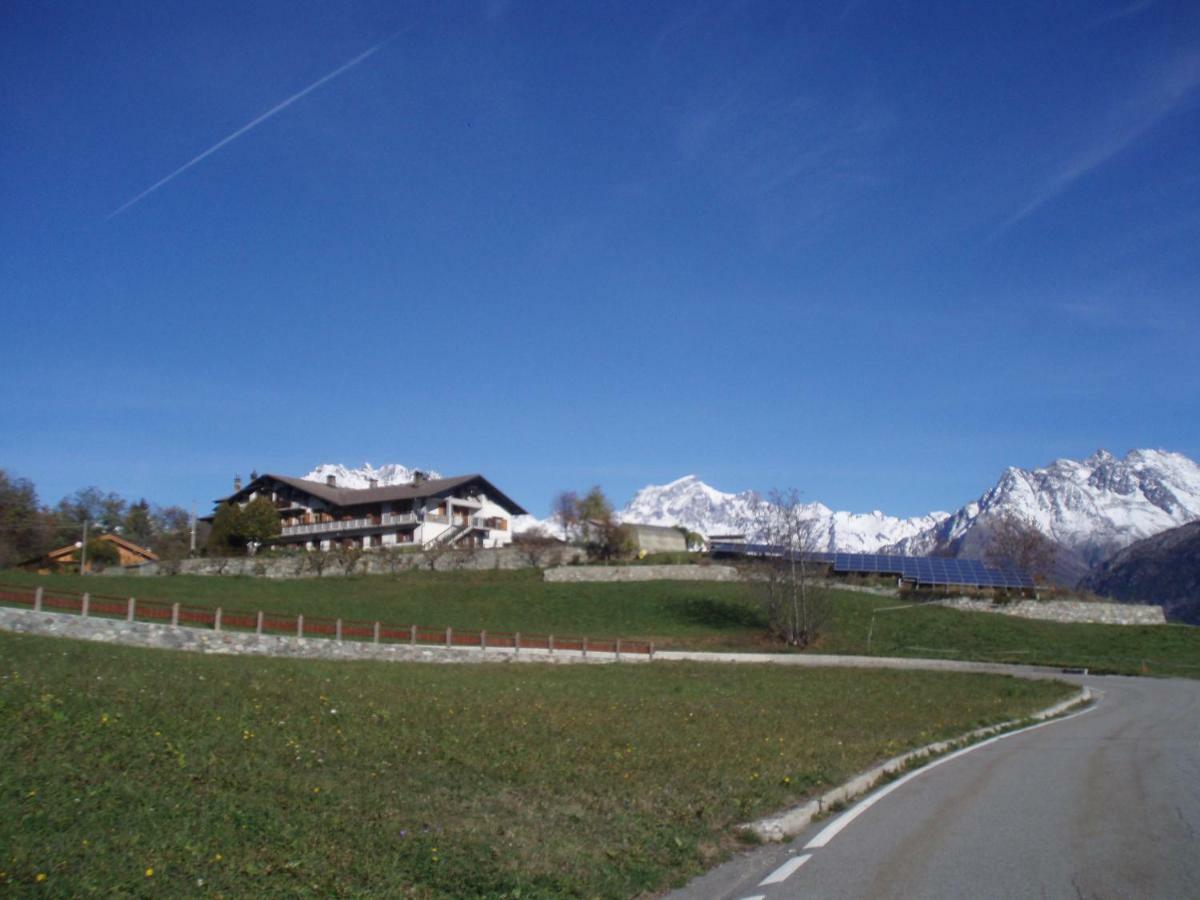 Agriturismo Plan D'Avie Aosta Buitenkant foto